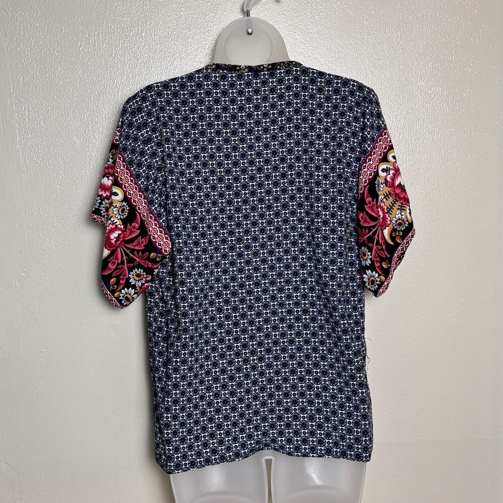 Suzanne Betro Boho Blouse V Neck Kimono Sleeve Mixed Print Resort Top - Picture 3 of 8